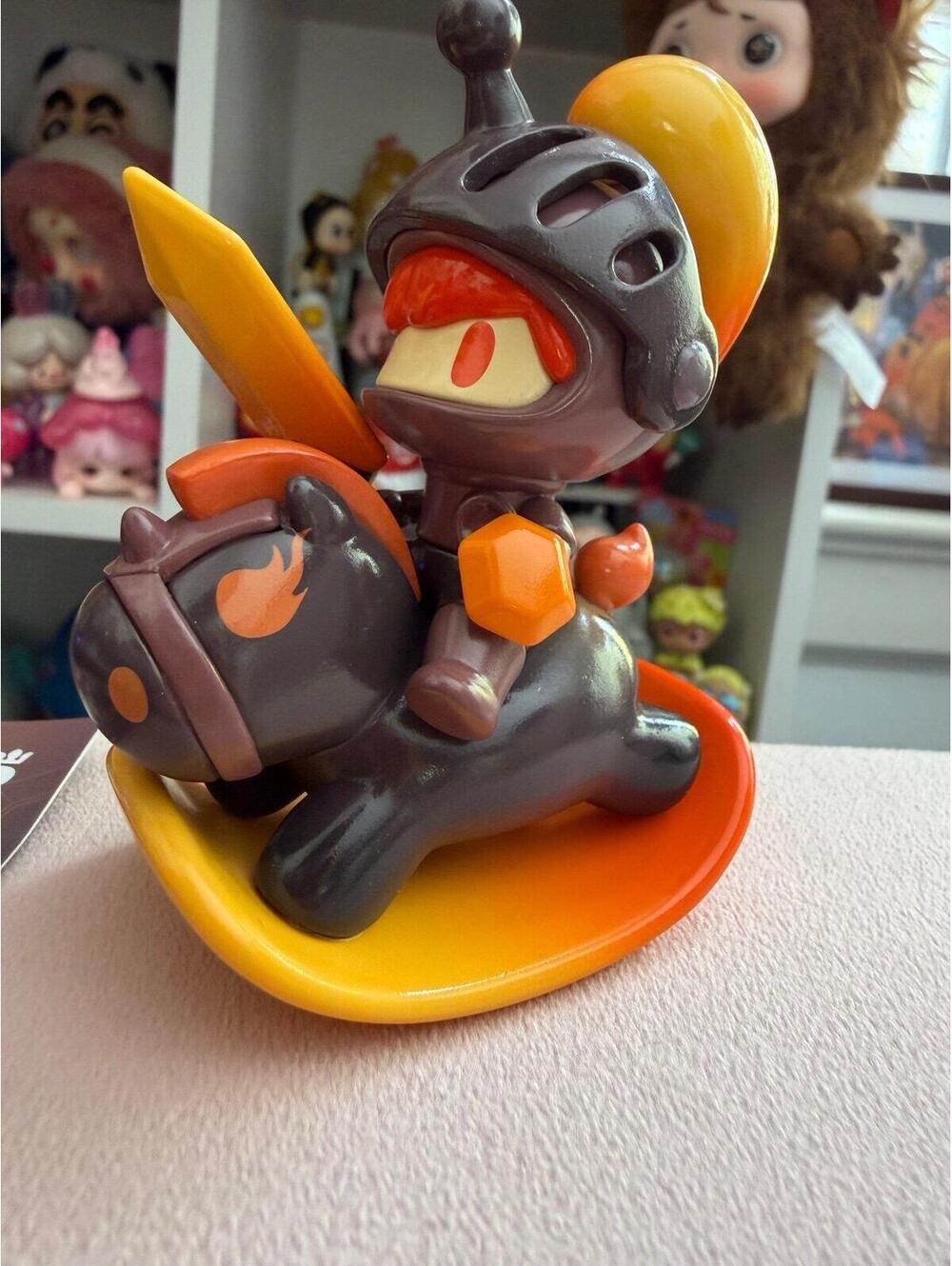 Vioola Little Knight No Fear - New With Card